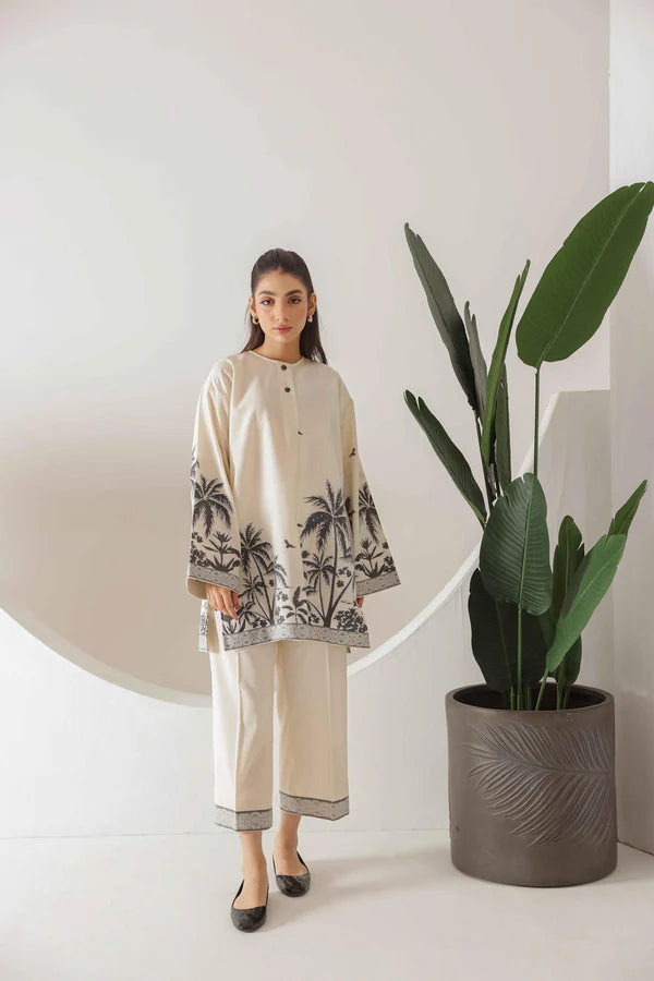 This sophisticated Cotton Co-ord Set featuring nature-inspired prints.