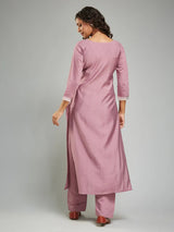 This elegant Designer Kurta Suit Set