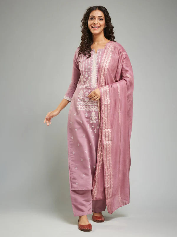 This elegant Designer Kurta Suit Set