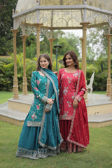 Chinnon Designer Kurti Set with Sequins & Thread Embroidery