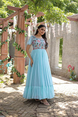 Gown is a perfect blend of elegance and charm.